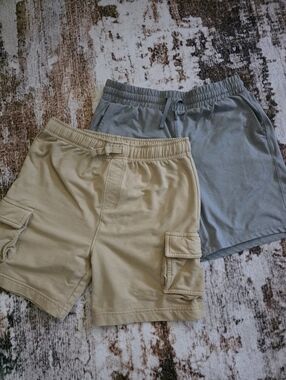 Tommy Bahama Kids Tan Cargo Shorts & Gray 90 Degree Shorts size 11-12 years old